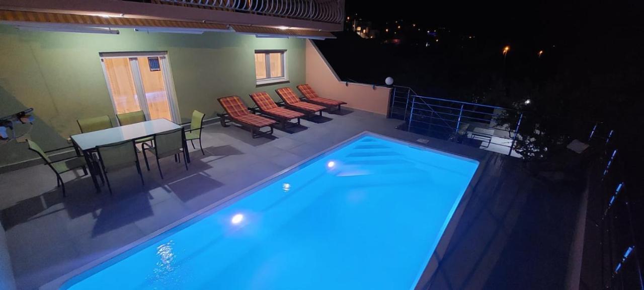 Apartment M&M With Private Pool Kucine Luaran gambar