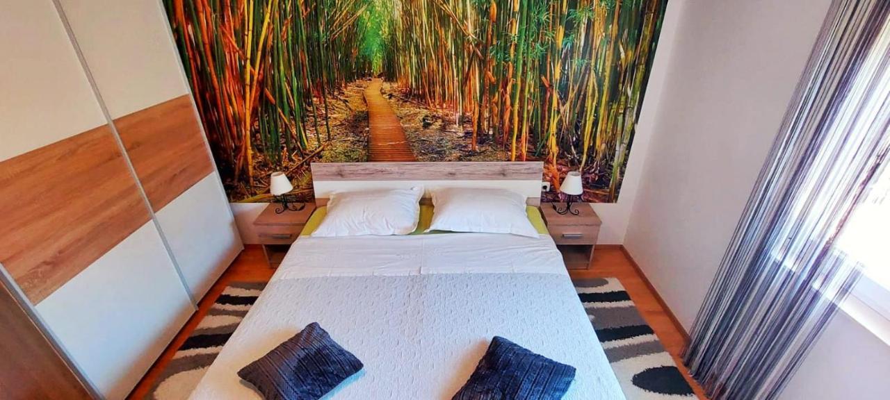 Apartment M&M With Private Pool Kucine Luaran gambar
