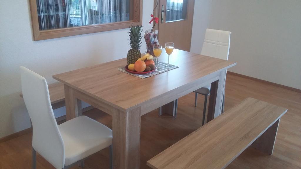 Apartment M&M With Private Pool Kucine Luaran gambar